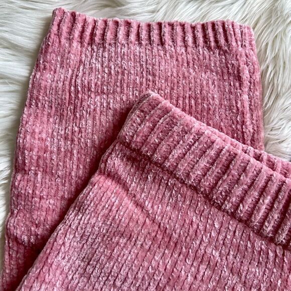 Pink Fuzzy Sweater Knit Malibu Bike Shorts - Picture 7 of 14